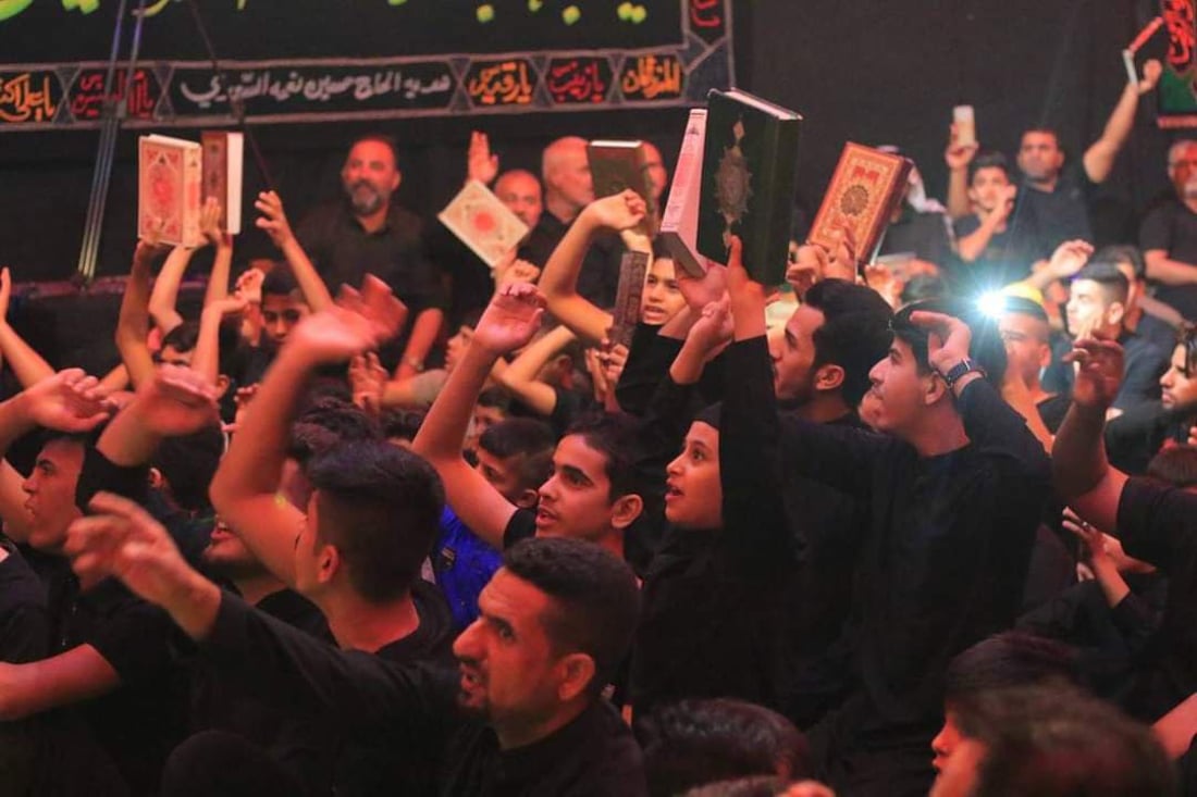 صور: السواد يغطي شوارع طويريج والمواكب جاهزة لتوزيع الطعام على الزائرين مجاناً