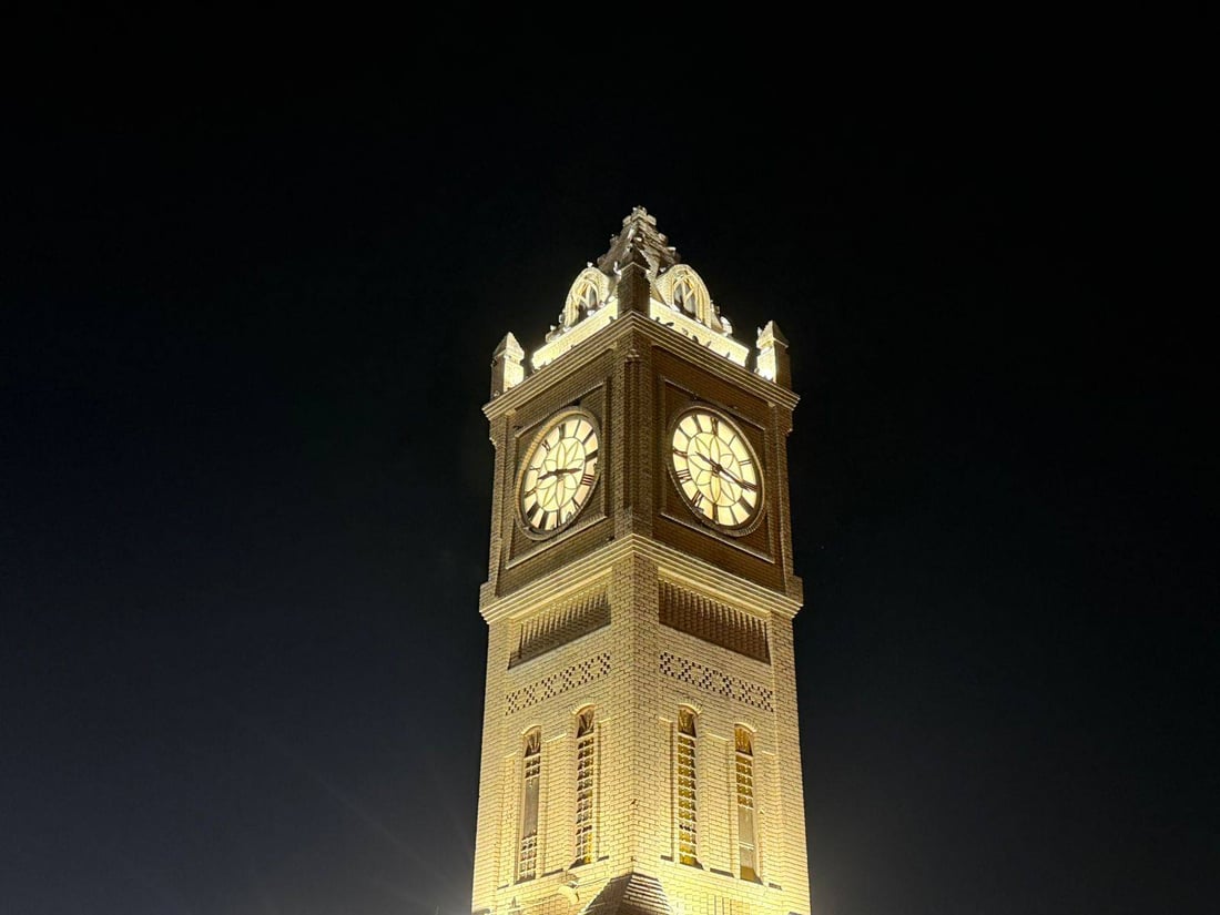 کاتژمێرەکەى بەردەم قەڵا کەوتەوە کار؛ لەمەودوا گوێتان لە زەنگەکە دەبێت