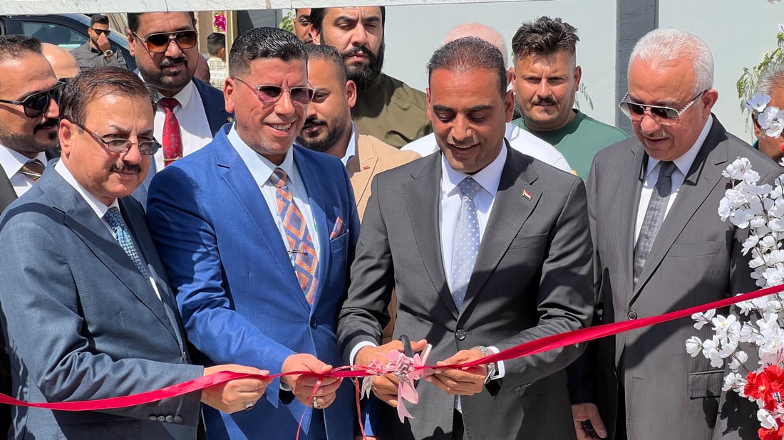 صور: سفوان تدشن مدرسة بـ3 طوابق ولديها 24 أخرى لا ينقصها إلا الأثاث!