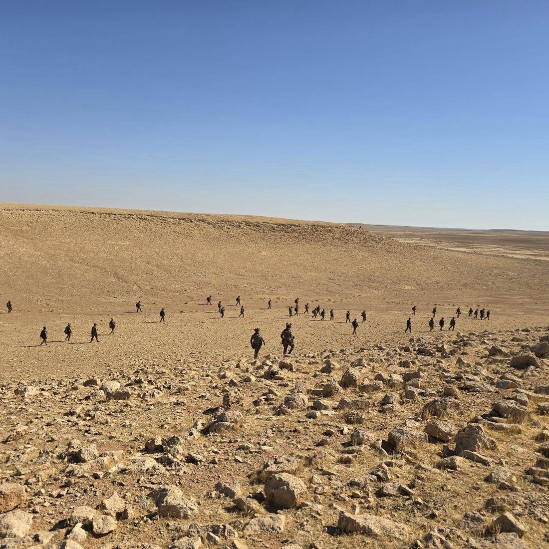 صور: جهاز مكافحة الإرهاب يلاحق إرهابياً في السليمانية ويعتقل آخر بصلاح الدين