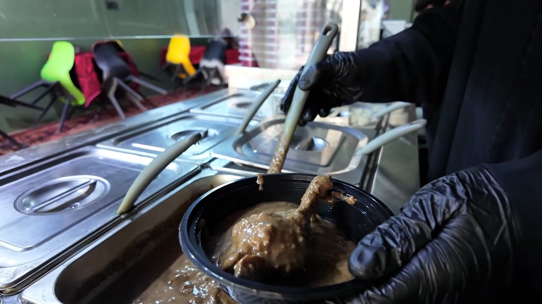 ليلة الفسنجون.. السيدة النجفية لا تكشف السر حتى لكاميرا 964