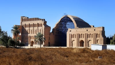 لجنة بريطانية و “سكلة” تركية.. تحرك عراقي لصيانة “طاق كسرى” وخان مرجان