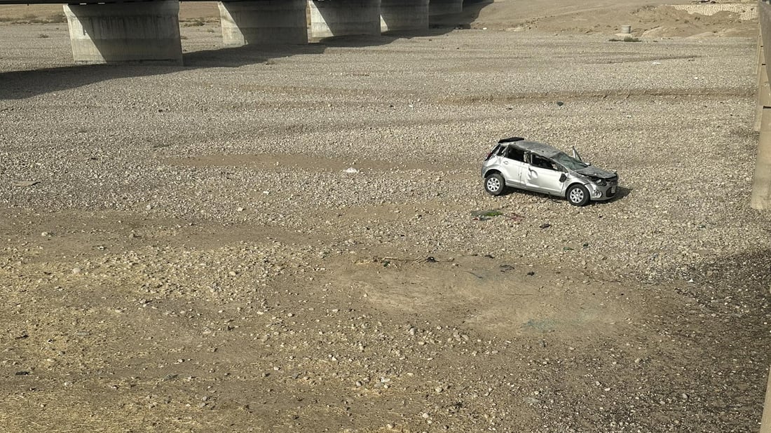 شۆفێرەکەى گیانى لەدەستدا؛ ئۆتۆمبێلێک لە پردێک کەوتە خوارەوە