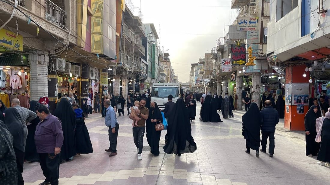 صور: شارع الصادق بحلة جديدة.. الباعة غاضبون وبلدية النجف تعد بمكان بديل