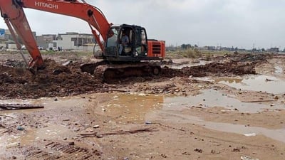 تنظيف وتعميق مبزل من الخالص إلى بعقوبة.. المياه كانت تهدد منازل 30 ألف شخص