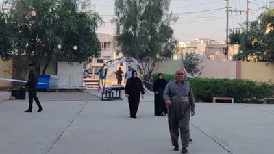 بە نەخۆشی و پیرییەوە لە پێناو کورد هاتوونەتە سەر سندوقەکان