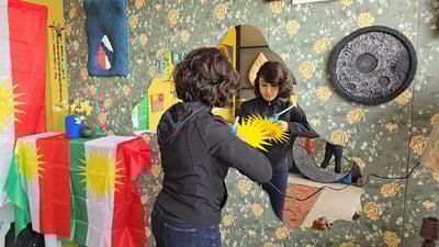 ئاوێنە شکاوەکەى رۆژئاوا دروستکرایەوە