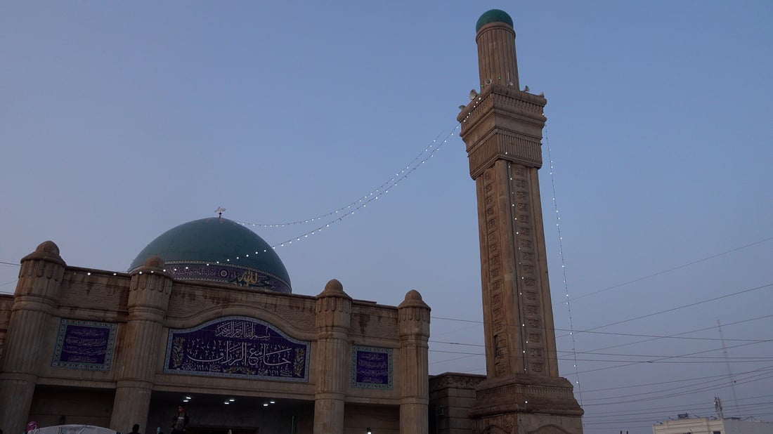 سامراء تحتفي بعيد الفطر.. صلاة جماعية بجامع الرزاق ودعوات لوحدة الصف