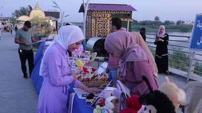 فيديو من فتيات الفلوجة: ربا عصام تتحدث عن بازار الشباب وحلب تبيع صابون “الرقي”