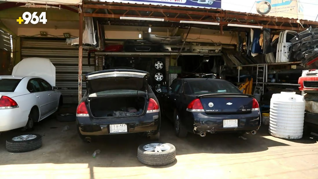 Skilled craftsmen in Al-Rumaitha