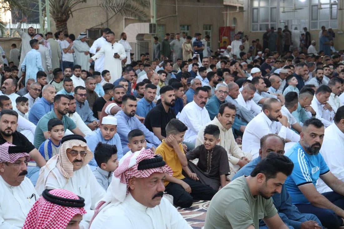 صور: جامعا السادة والشافعي في بعقوبة لم يسعا الحضور في صلاة العيد