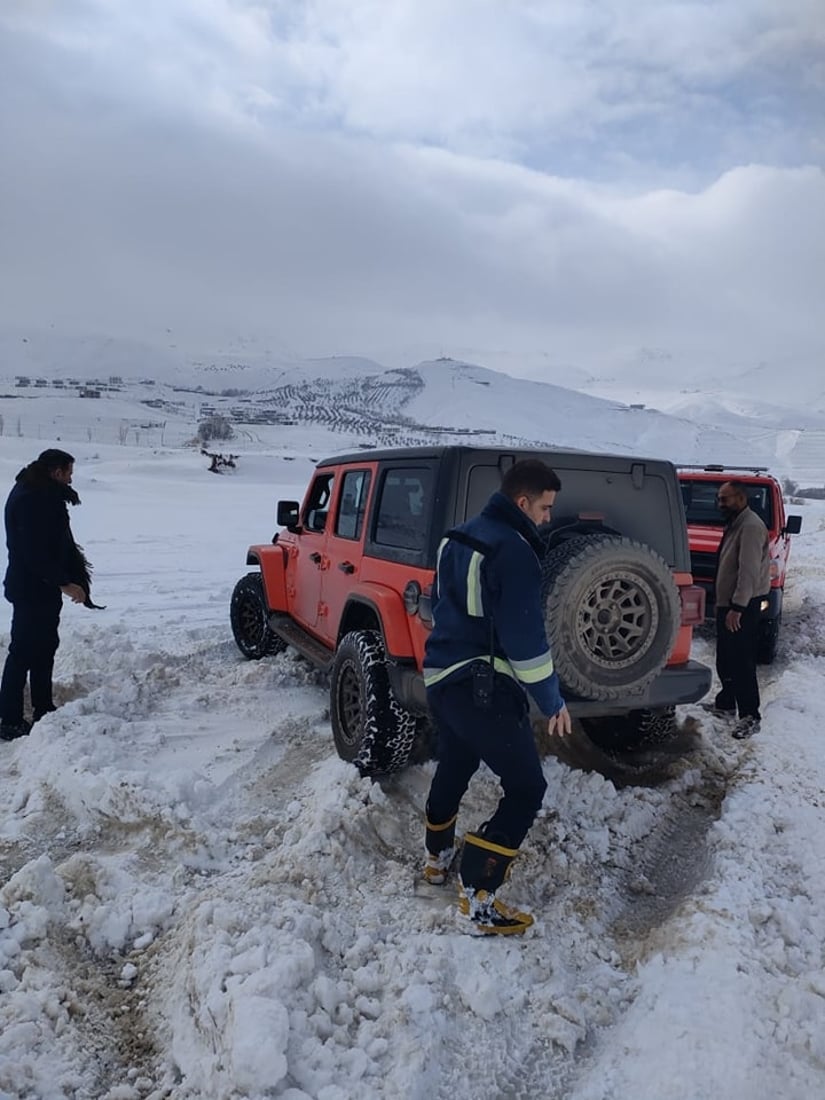 پەنجا گەشتیار رزگارکران