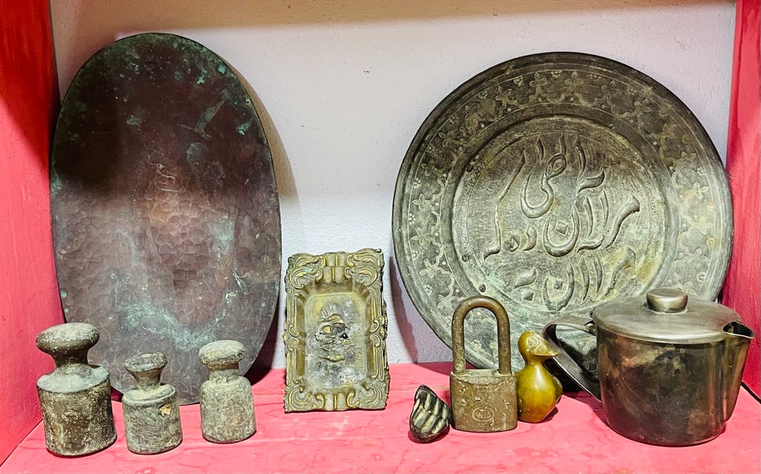 صور: كنز من النحاس في بيت حسن البصراوي.. بعض القطع عمرها 200 عام