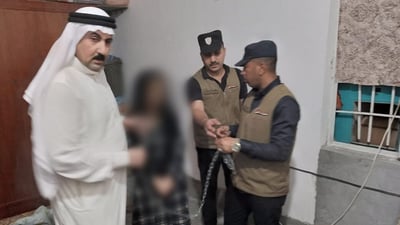 العثور على فتاة في الأنبار مقيدة بالسلاسل واعتقال أشقائها