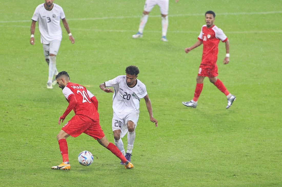 عُمان تقصي اليمن بصعوبة من كأس الخليج في البصرة