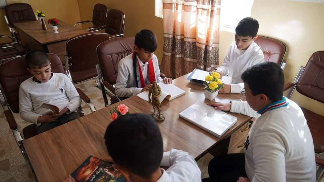 ثانوية تلعفر للمتفوقين تستحدث مادة “المطالعة المكتبية” وتحصل على ألف عنوان (صور)