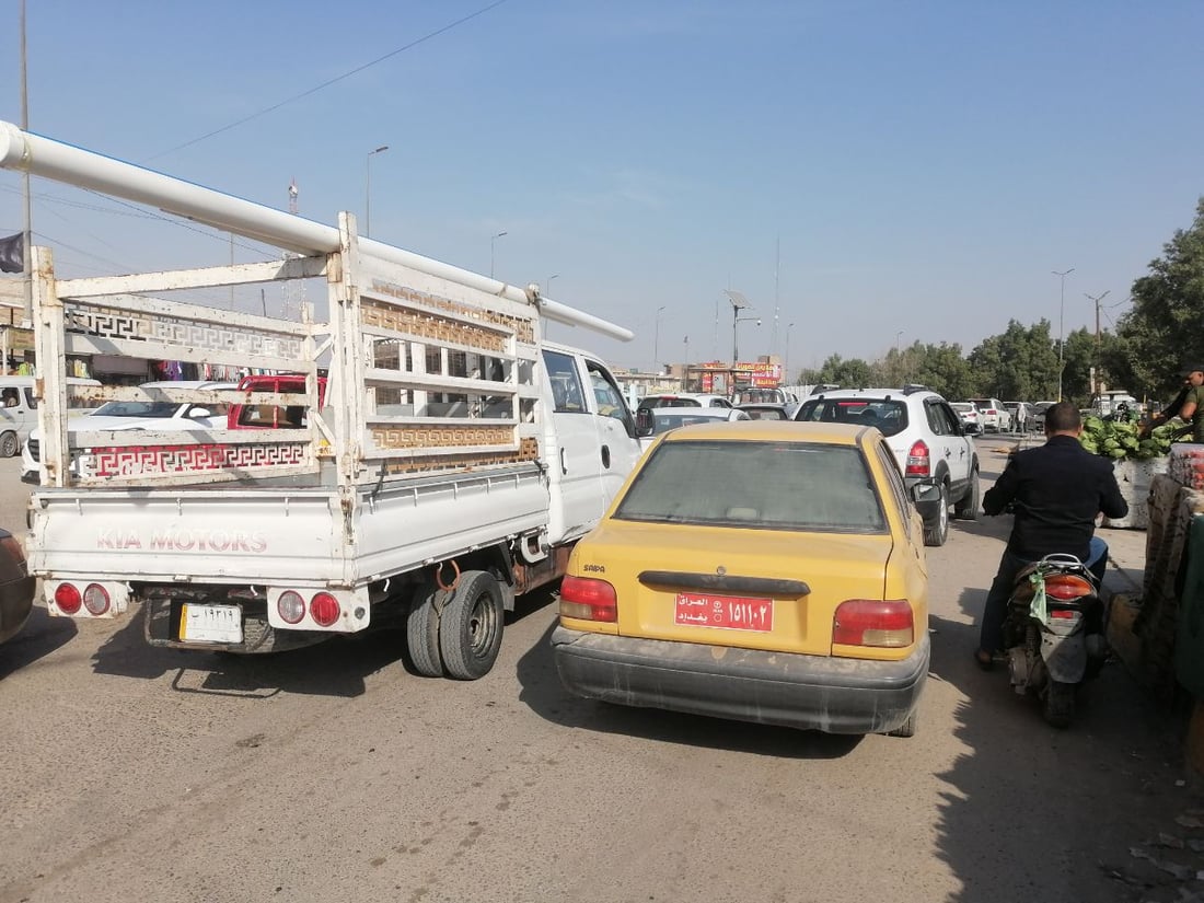 شوارع الحلة مغلقة بستة آلاف محاضر معتصم