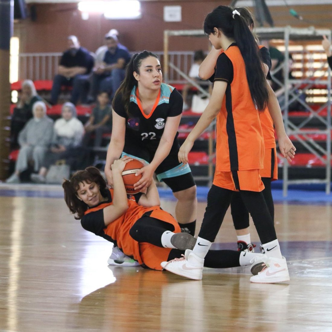 بنات البصرة والعمارة في مواجهة مع سلة عينكاوة والسليمانية