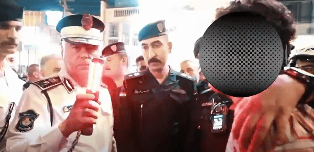 فيديو: سائق “سايبا” مخمور يدهس ضابطاً في الدورة ويهرب قبل أن يعتقله الأمن