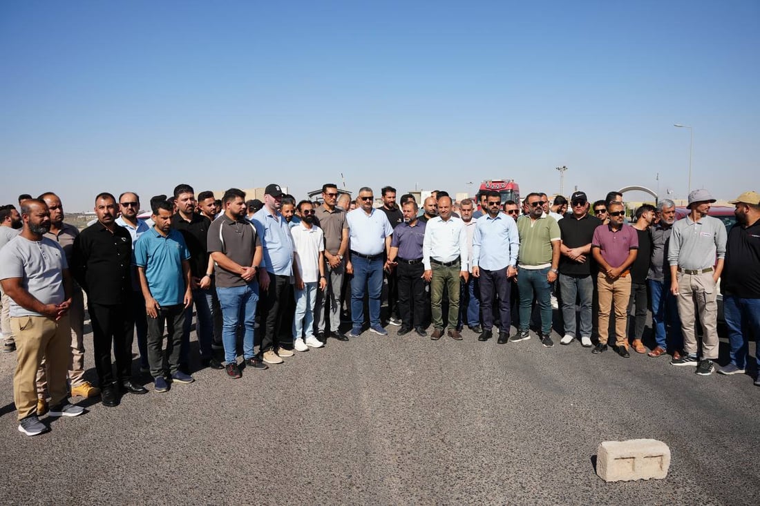 المدير تعرض لضرب مبرح.. تهديد مسلح لموظفي حقل القرنة (فيديو)