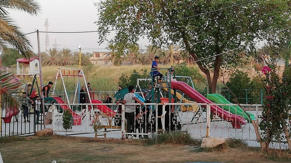 المراجيح متهالكة وخطيرة.. الولداية شرق بغداد تطلب ألعاباً جديدة للحديقة الوحيدة