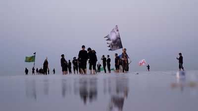 شاهد: مشاية الأربعين في بحر العراق.. انطلاق أطول مسيرة نحو كربلاء لإحياء الأربعين