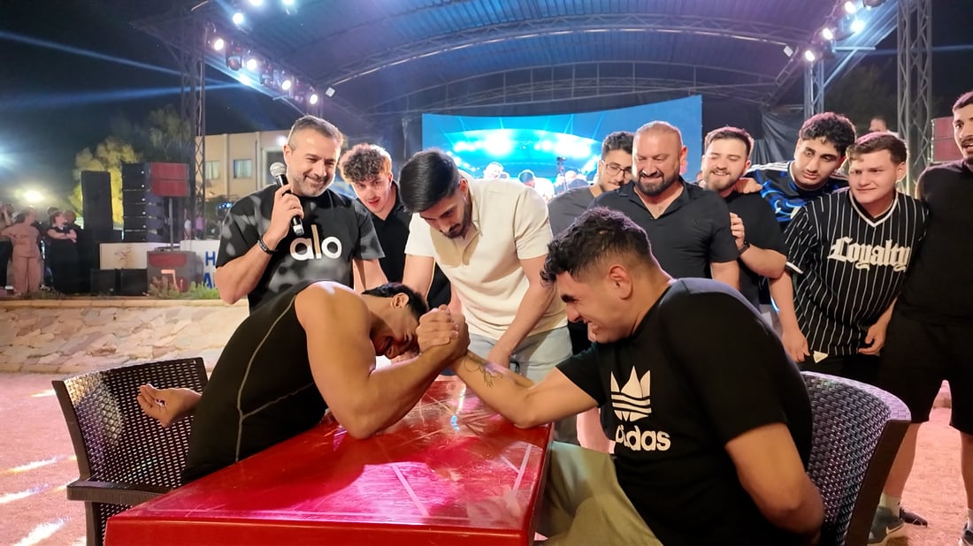 جر حبال في عنكاوا ورؤوس تغطس في الرقي والدقيق! ليالي صيف مثيرة حتى الصباح