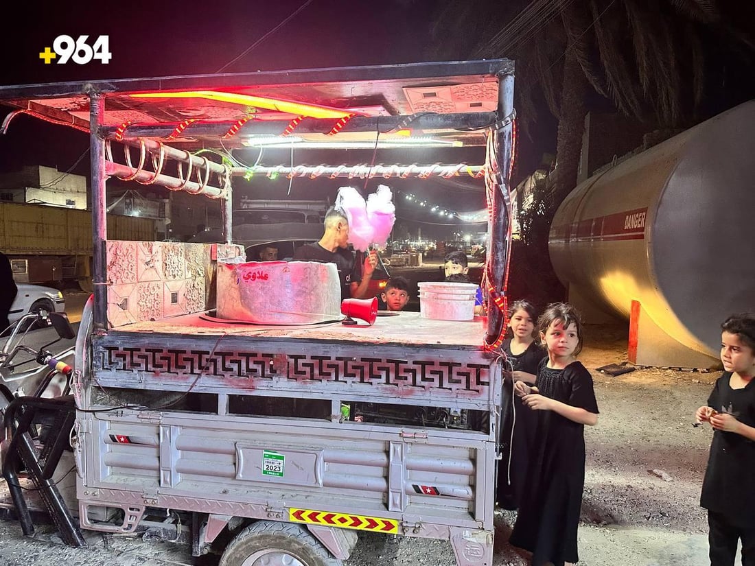 تباع حارّة ليلاً.. أطفال مدينة الصدر يفضّلون “شعر البنات” من عربة مصطفى