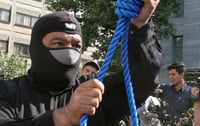 لە هەردوو رۆژێکدا پێنج کەس لە ئێران لەسێدارە دراون