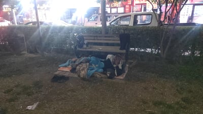 شوێنی مانەوە بۆ ئەو پیاوە دابینکرا کە لەناو پارکێکی بازاڕی کەلار دەخەوت