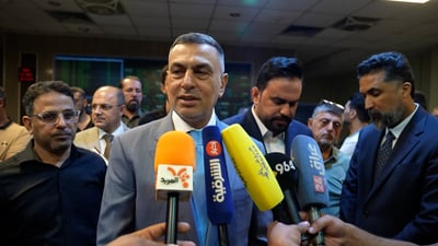 البصرة تتجه إلى الخليج لعبور الصيف.. العيداني يعد بالربط في آب وتشغيل البارجة