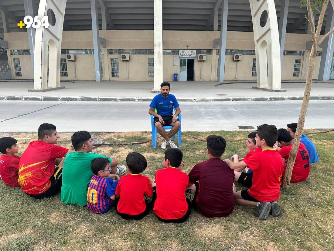 شهرة فتيان الطاولة في الكوت بلغت الصين.. لكن الملعب بلا كهرباء! (صور)