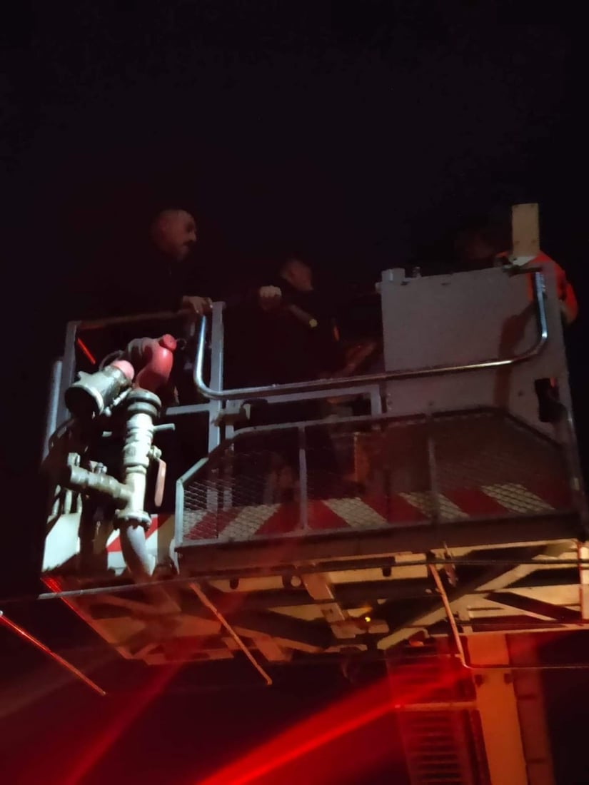بقيادة بوهان.. رجال الدفاع المدني ينجحون بإنقاذ عائلة حاصرتها النيران في بابل (صور)