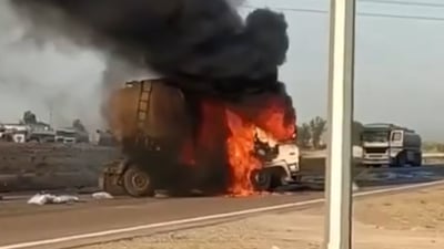 شاهد: الإطفاء تحاول إخراج جثة السائق من صهريج يحترق في الحامضية