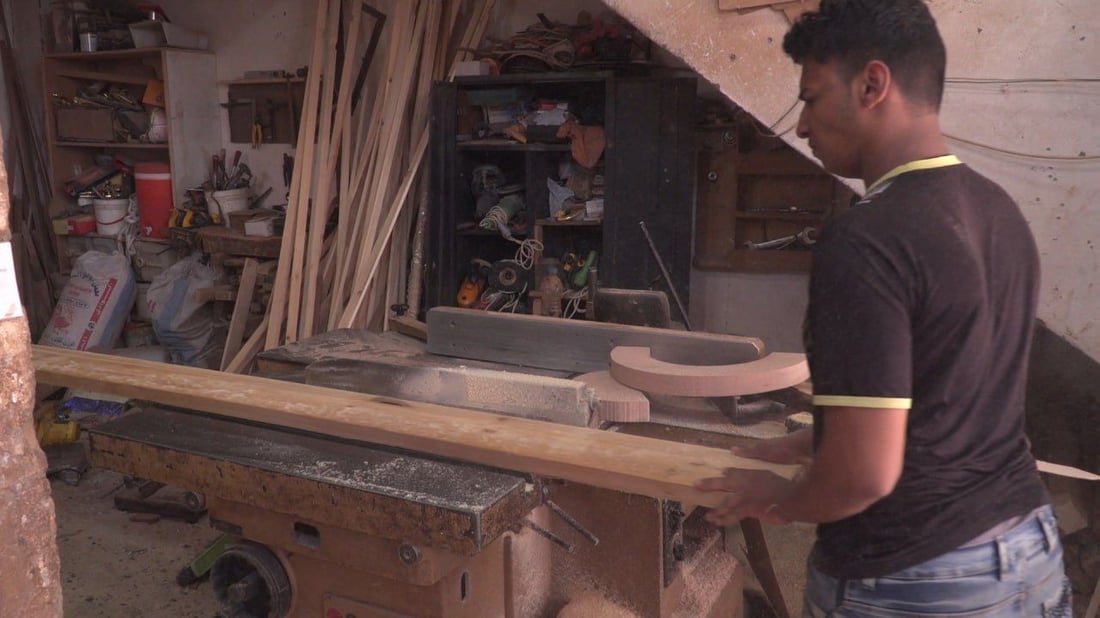 أرقام من بابل: بقيت 8 ورش نجارة فقط تحاول تقليد الماليزي والتركي لإقناع الزبائن