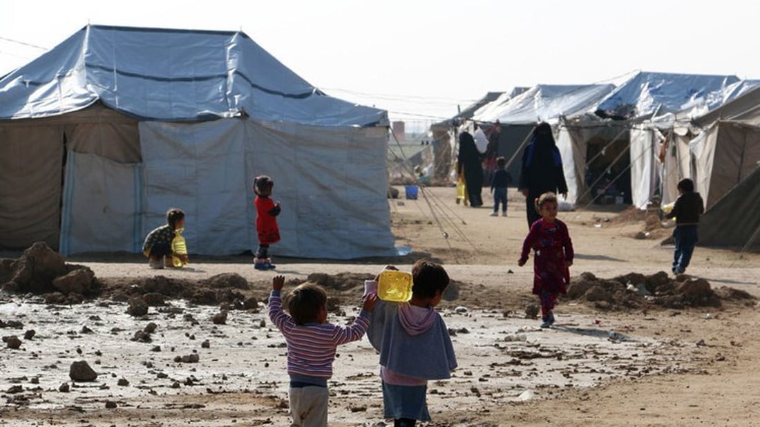 النازحون يصوتون من داخل المخيمات بالتزامن مع التصويت الخاص.. وزارة الهجرة