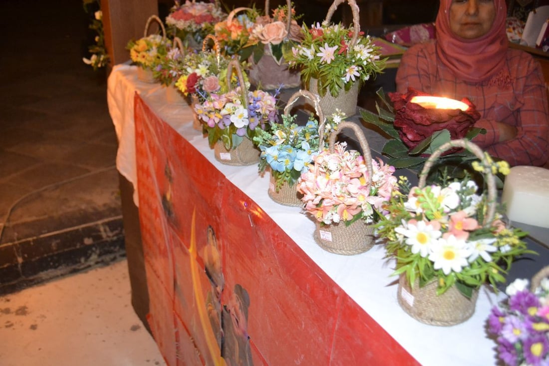 صور: حتى الصغيرة “فوف” تأتي للبيع هنا.. ليالي بغداد جعلت المتنبي باحة رمضانية