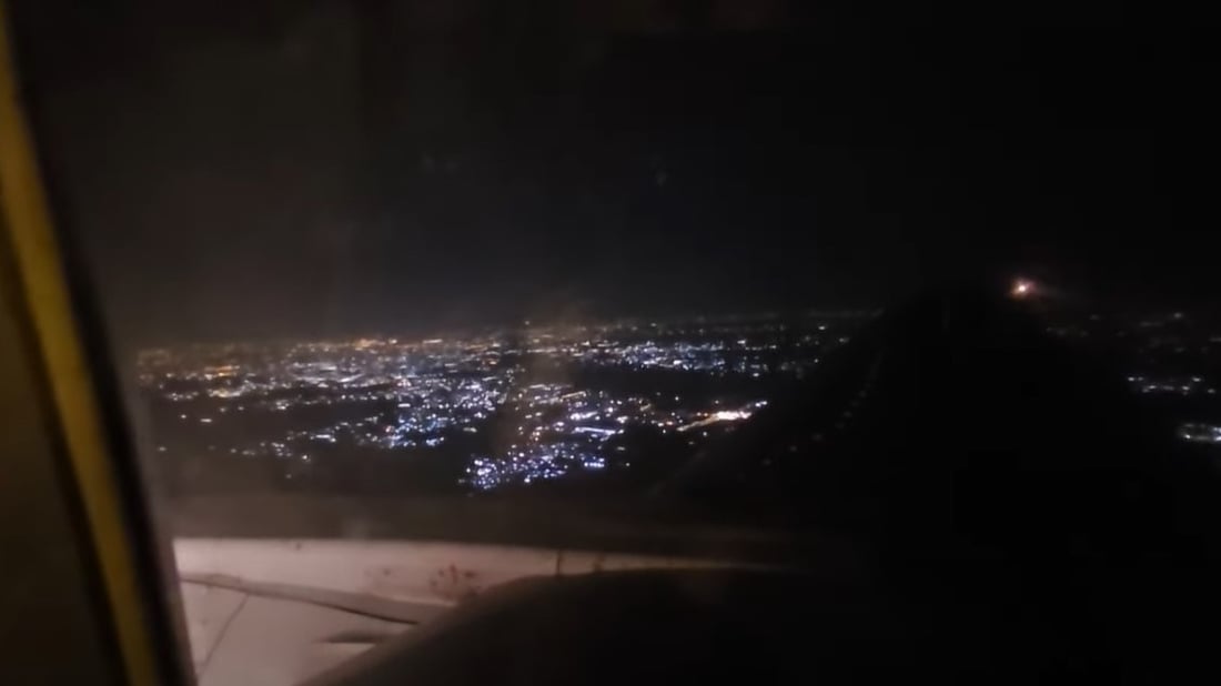 الوزير محيبس يتابع تطورات الحرب ويخلي أجواء العراق من الطائرات