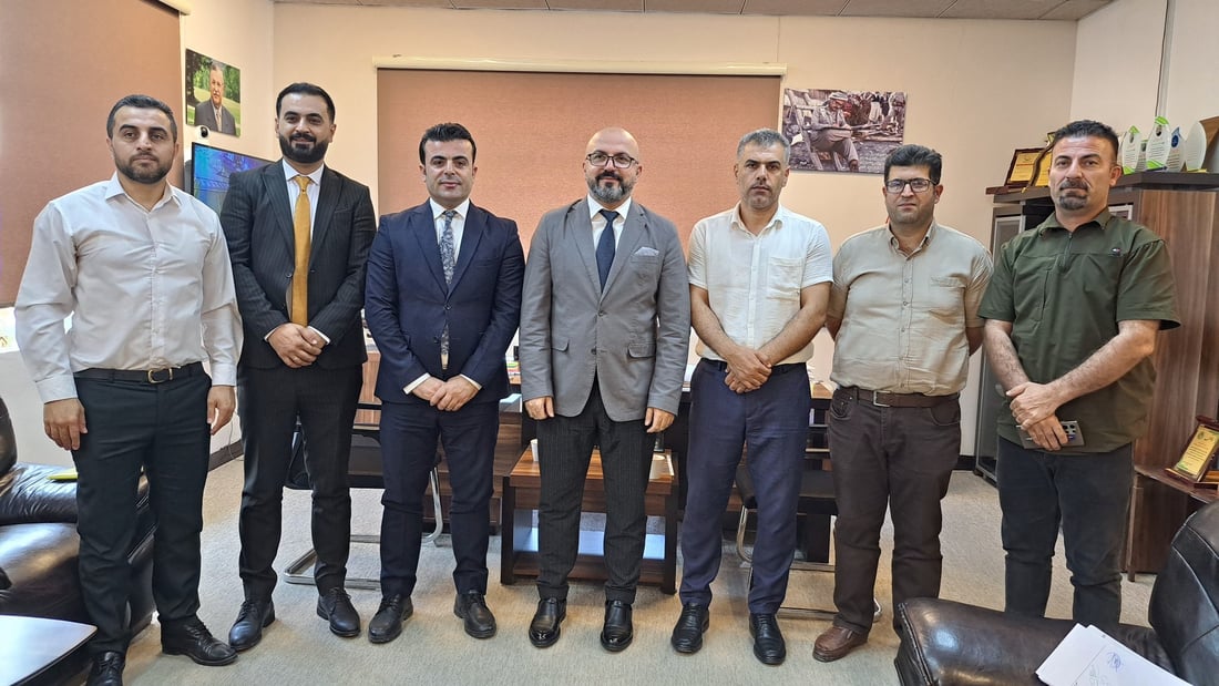 بەرکەوتووانی چەکی کیمیاوی بێبەرامبەر مەلەوانی دەکەن