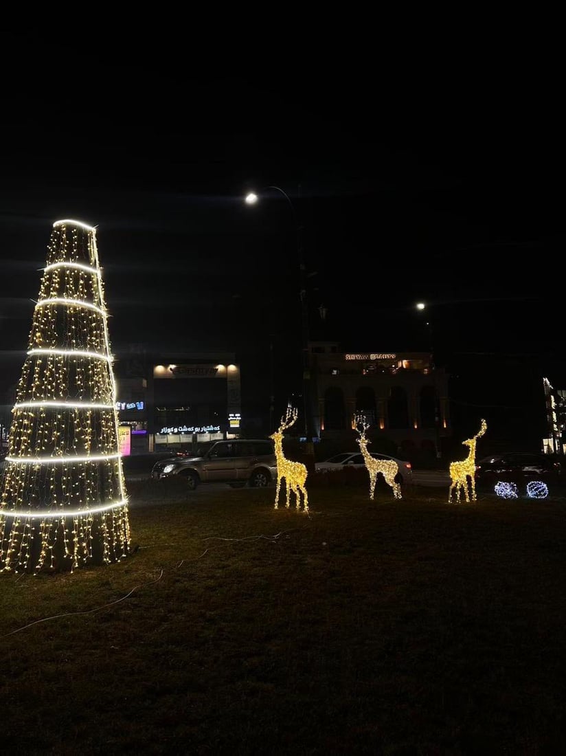 دهۆک بۆ پێشوازیکردن لە ساڵی نوێ دەڕازێنرێتەوە