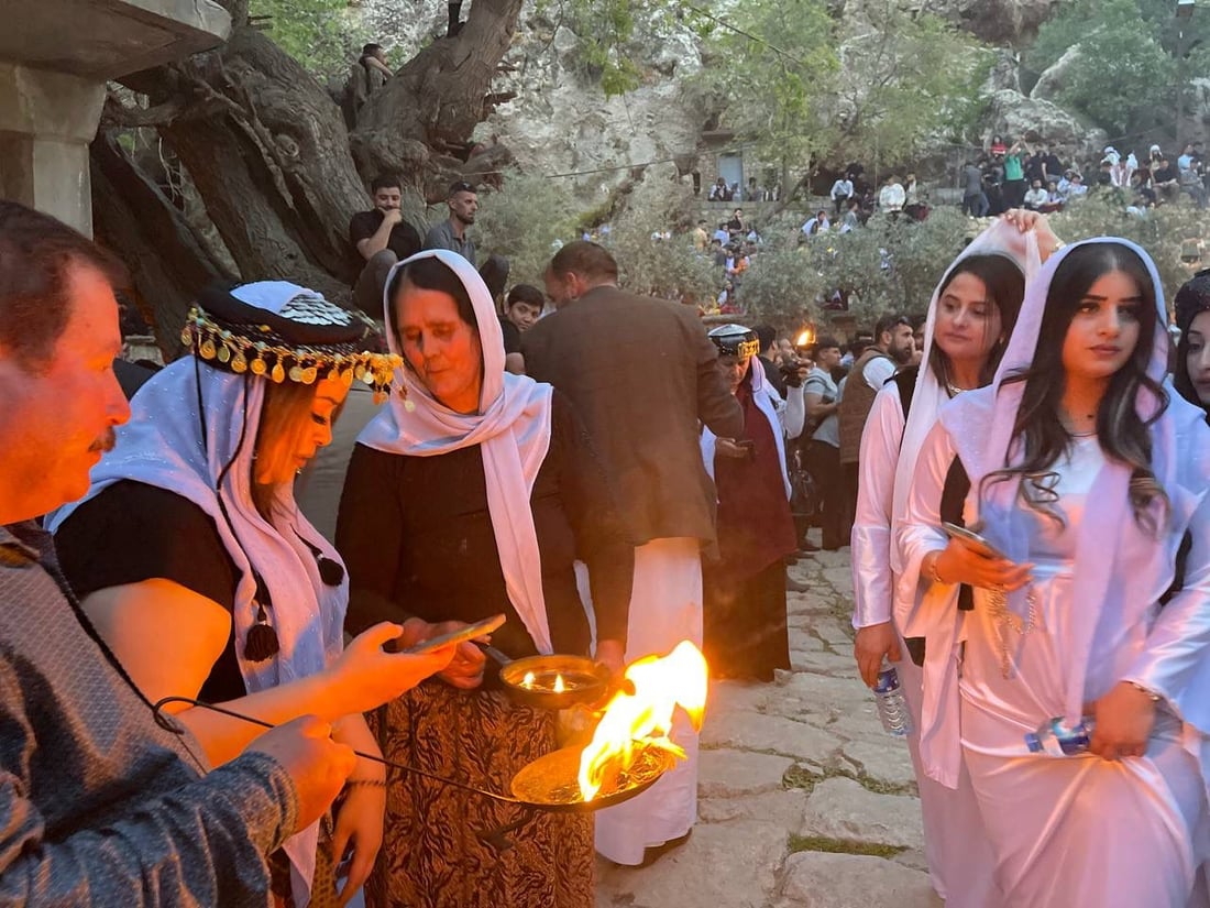 إيزيديو العالم في معبد “لالش” للاحتفال برأس السنة.. شبيهة “أكيتو” وحافظة التقاليد