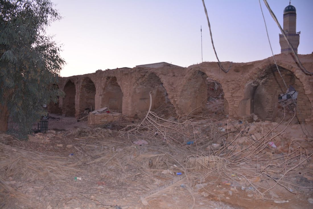 تحول إلى كراج سيارات.. باحث يطالب الحكومة بإعمار خان الضلوعية العثماني (صور)