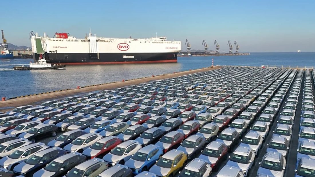  BYD بەبێ رکابەر لە لوتکەدایە؛ هەناردەی چین بازاڕی ئۆتۆمبێل دەبوژێنێتەوە