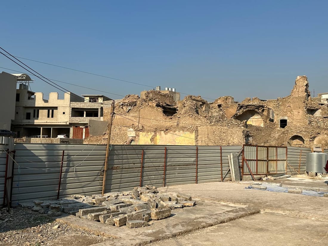 الموصل: إعادة العمل في “بيت التتنجي” التراثي.. ونقش الحجر بأياد محلية