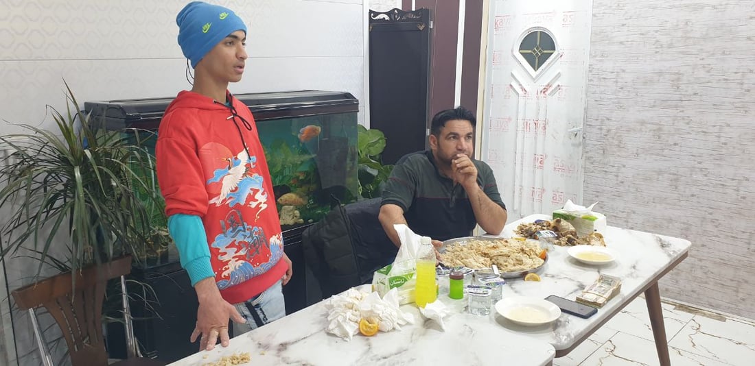 المطعم يتحدى الزبائن.. اذا أكملتم قصعة الباجة تفوزون بمليون دينار!