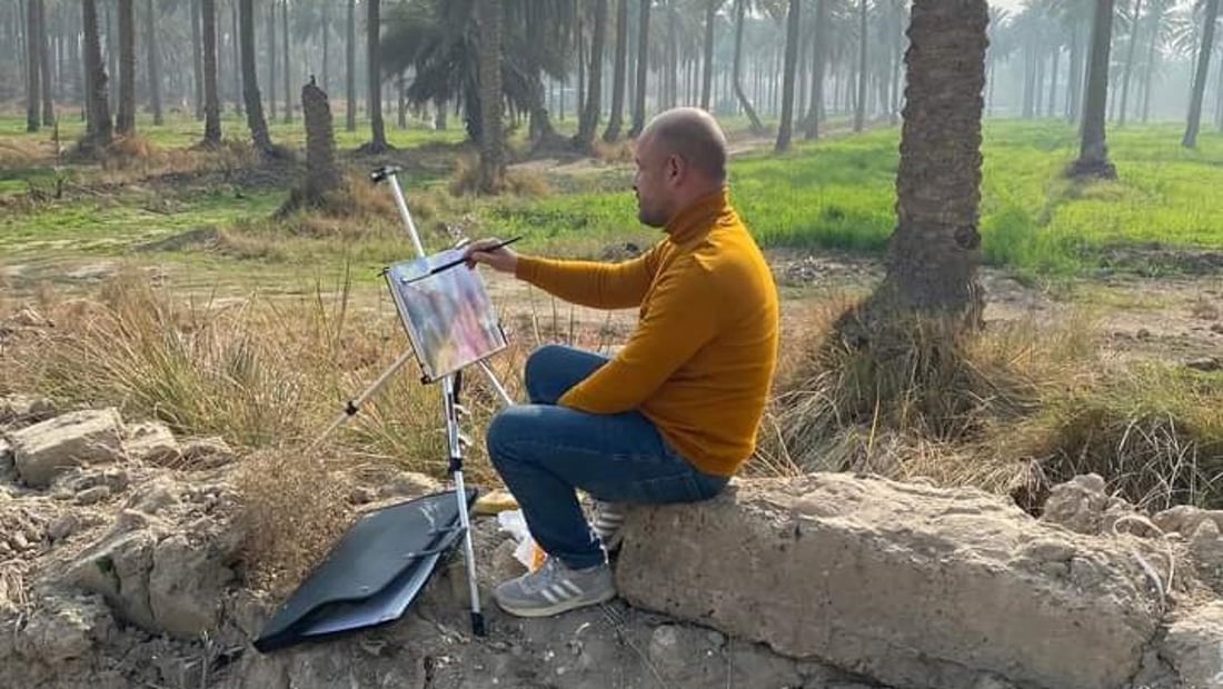 فنانو البصرة يوثقون بالرسم قصر الأخيضر بكربلاء وآثاراً في واسط وميسان