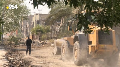 المهلة انتهت ولا تفاهم بعد الآن.. البلدية ترفع تجاوزات حي العامل بالشفلات (صور)