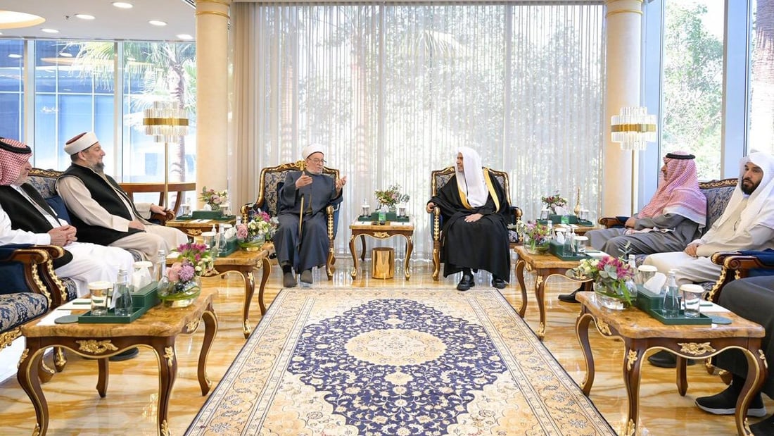 كبير علماء المجمع الفقهي العراقي يلتقي رئيس هيئة علماء المسلمين بالسعودية