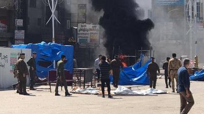 الناصرية: فض اعتصام المحتجين على “سانت ليغو” في ساحة الحبوبي (صور)