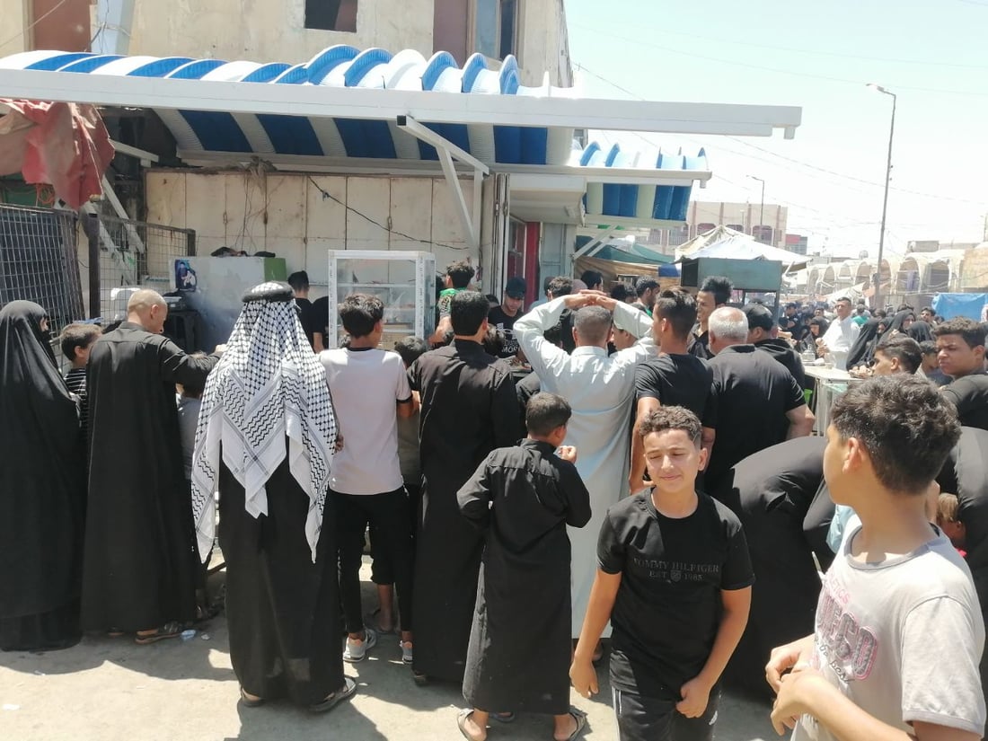 متبرّع قدّم بمفرده 7 آلاف دجاجة.. صور اليوم من زيارة الإمام الحمزة الغربي في بابل